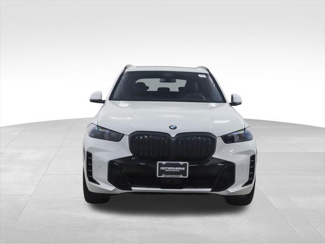 Photo of 2026 Mineral White Metallic BMW X5