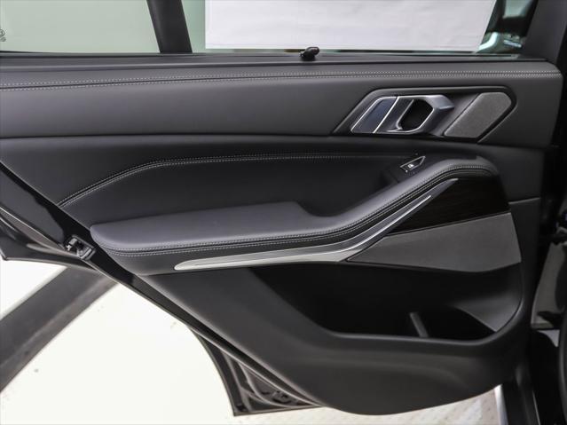 Photo of 2026 Black Sapphire Metallic BMW X5