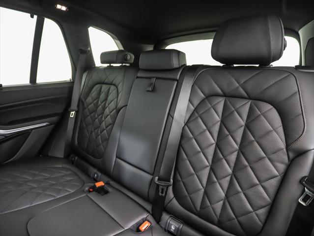 Photo of 2026 Black Sapphire Metallic BMW X5