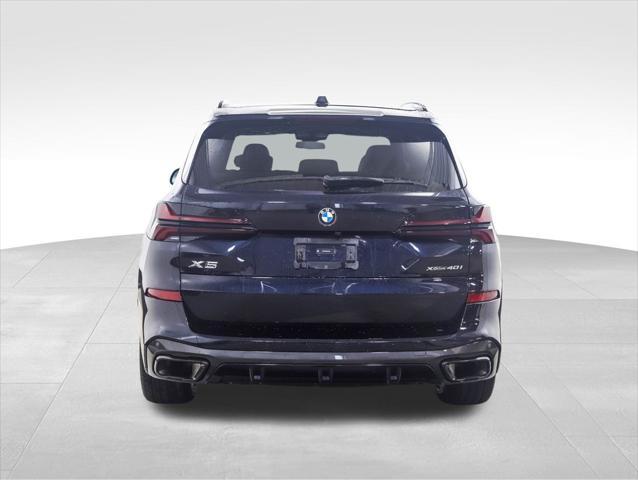 Photo of 2024 Carbon Black Metallic BMW X5