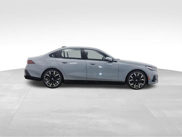 Photo of 2026 Brooklyn Grey Metallic BMW 550e