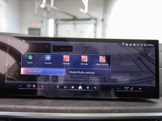 Photo of 2025 Black Sapphire Metallic BMW X7