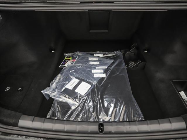 Photo of 2024 Black Sapphire Metallic BMW 760