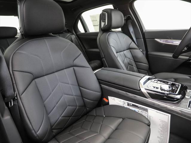 Photo of 2024 Black Sapphire Metallic BMW 760