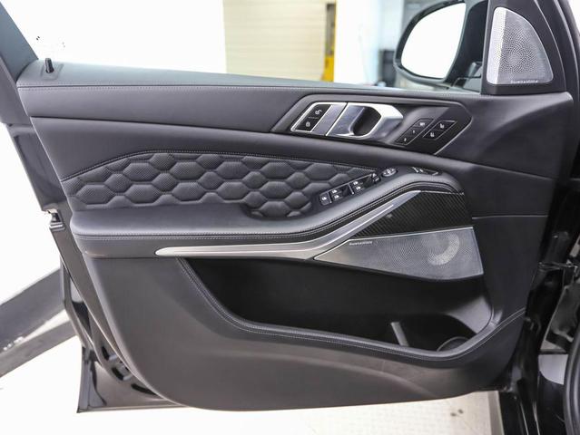 Photo of 2021 Black Sapphire Metallic BMW X5 M