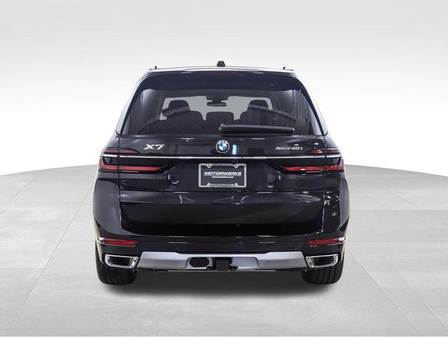 Photo of 2025 Black Sapphire Metallic BMW X7