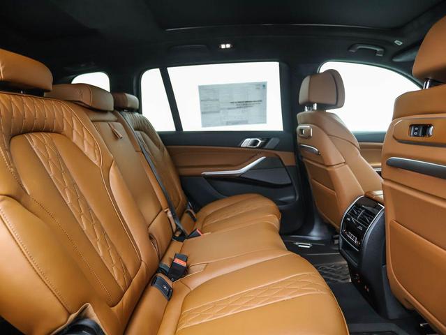 Photo of 2026 Brooklyn Grey Metallic BMW X7
