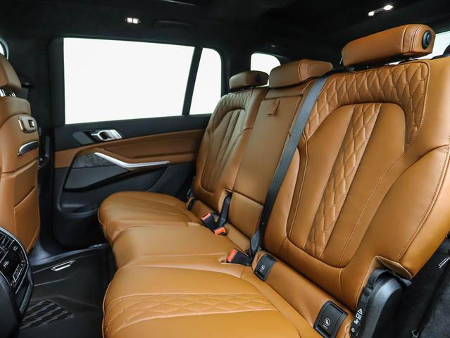 Photo of 2026 Brooklyn Grey Metallic BMW X7