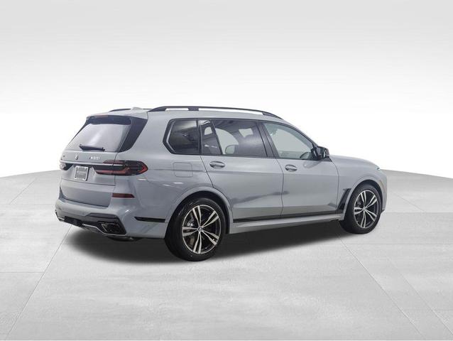 Photo of 2026 Brooklyn Grey Metallic BMW X7