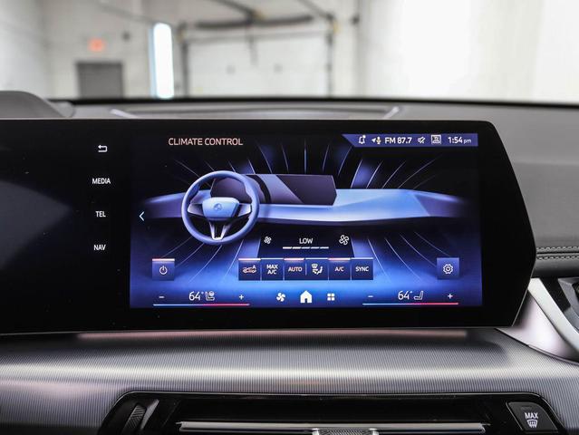 Photo of 2025 Mineral White Metallic BMW X1