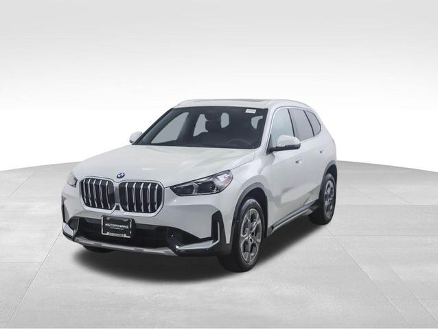 Photo of 2025 Mineral White Metallic BMW X1