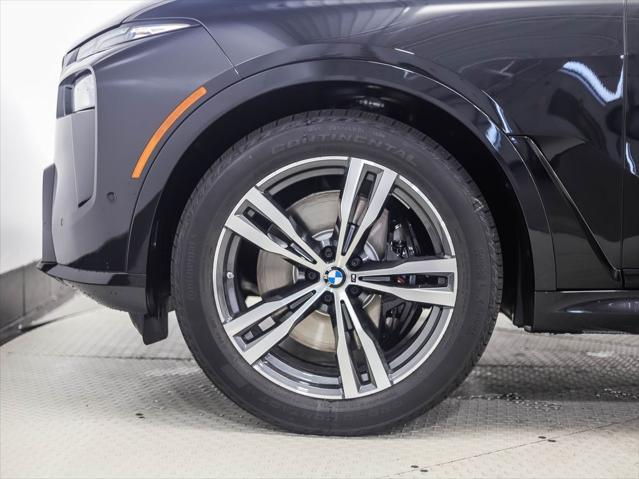 Photo of 2026 Black Sapphire Metallic BMW X7