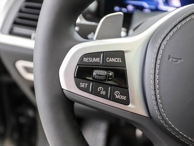 Photo of 2026 Black Sapphire Metallic BMW X7