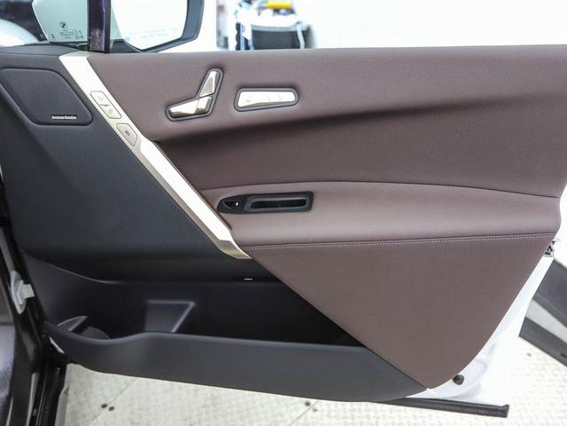 Photo of 2026 Alpine White BMW iX