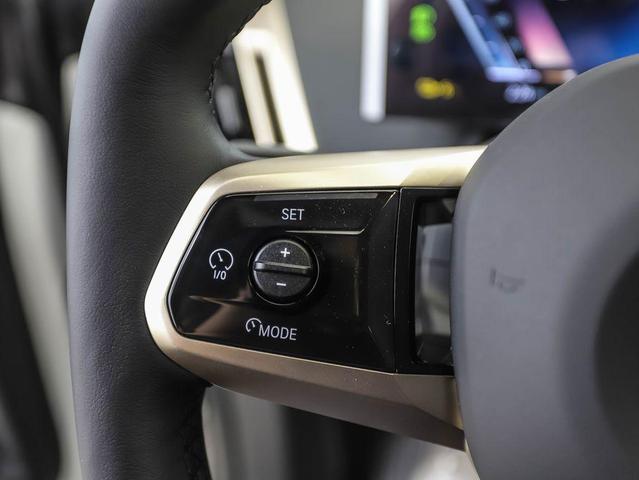 Photo of 2026 Alpine White BMW iX