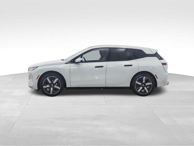 Photo of 2026 Alpine White BMW iX
