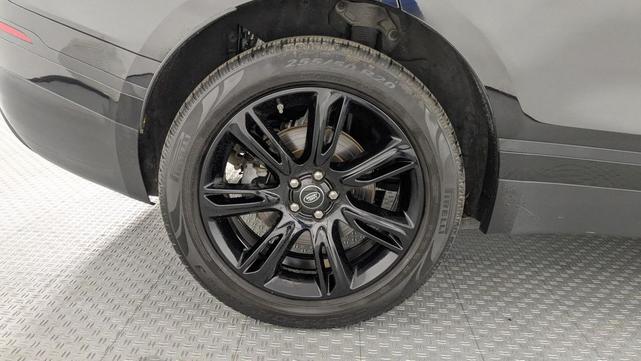 Photo of 2020 Santorini Black Metallic Land Rover Range Rover Velar