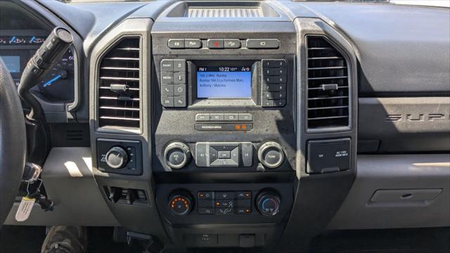 Photo of 2020 Oxford White Ford F-350