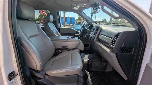 Photo of 2020 Oxford White Ford F-350