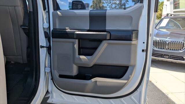 Photo of 2020 Oxford White Ford F-350
