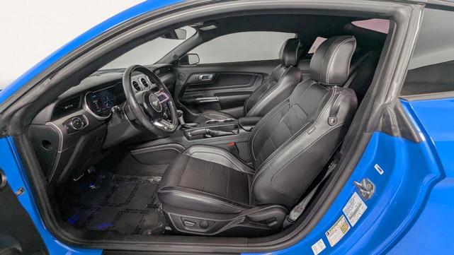 Photo of 2022 Grabber Blue Metallic Ford Mustang