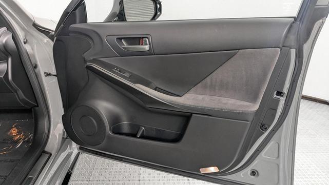Photo of 2022 Incognito Lexus IS 500