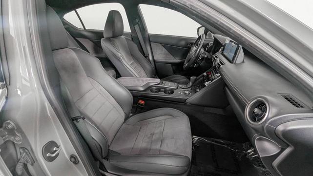 Photo of 2022 Incognito Lexus IS 500