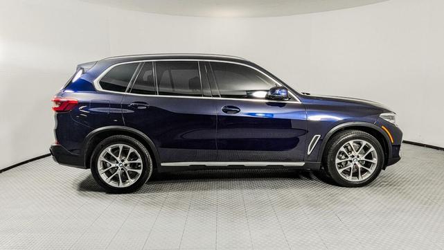 Photo of 2019 Blue BMW X5