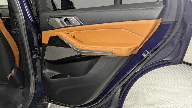 Photo of 2019 Blue BMW X5