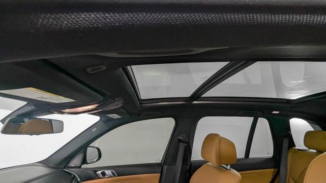 Photo of 2019 Blue BMW X5