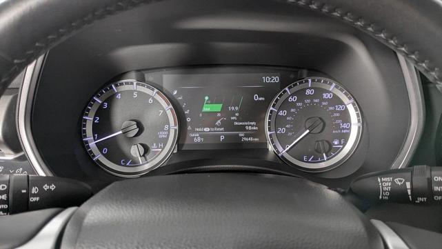 Photo of 2023 Midnight Black Metallic Toyota Highlander