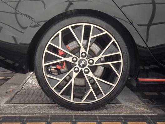 Photo of 2022 Phantom Black Hyundai ELANTRA N