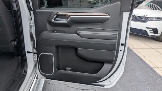 Photo of 2024 Summit White Chevrolet Silverado 1500
