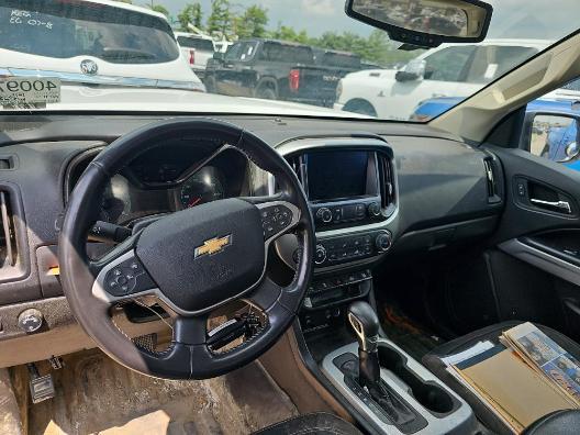 Photo of 2022 Summit White Chevrolet Colorado