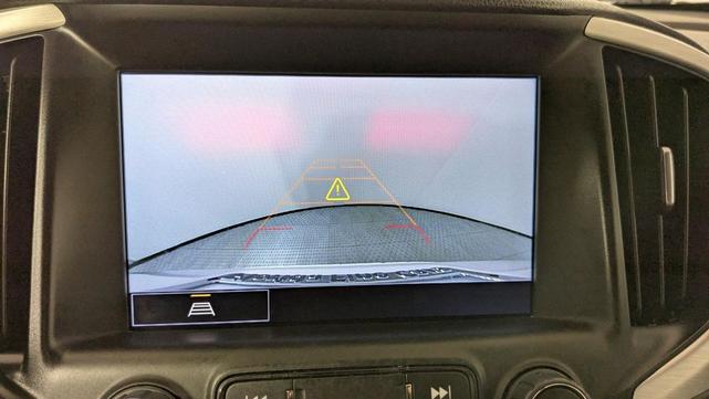 Photo of 2023 Summit White GMC Terrain