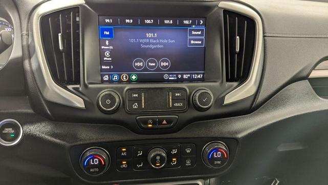 Photo of 2023 Summit White GMC Terrain