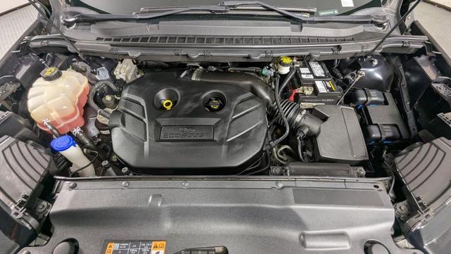 Photo of 2018 Blue Metallic Ford Edge