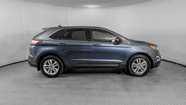 Photo of 2018 Blue Metallic Ford Edge