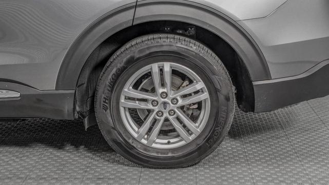 Photo of 2024 Gray Ford Explorer