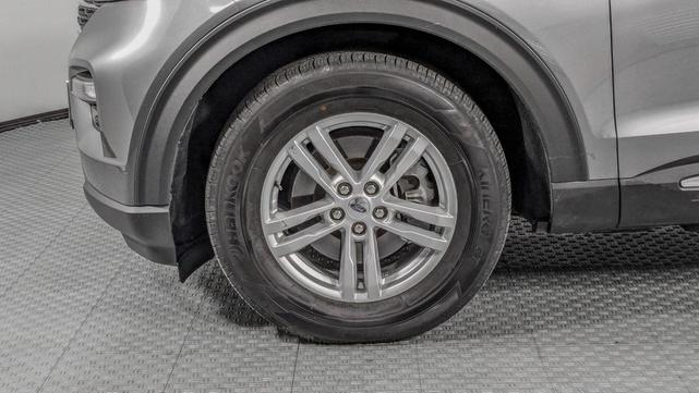 Photo of 2024 Gray Ford Explorer