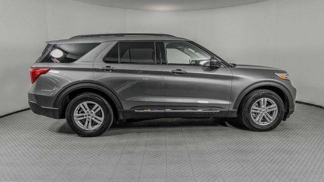 Photo of 2024 Gray Ford Explorer