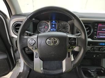 Photo of 2021 Super White Toyota Tacoma