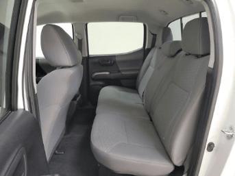 Photo of 2021 Super White Toyota Tacoma