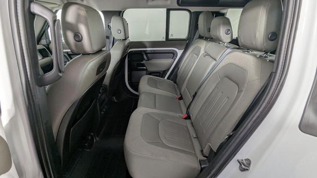 Photo of 2020 Fuji White Land Rover Defender
