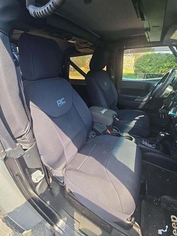 Photo of 2015 Black Clearcoat Jeep Wrangler