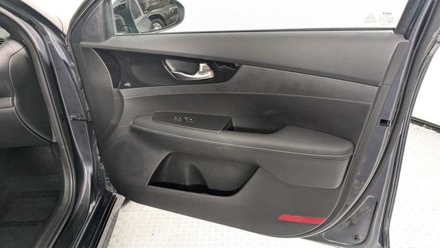 Photo of 2023 Gravity Gray Kia Forte