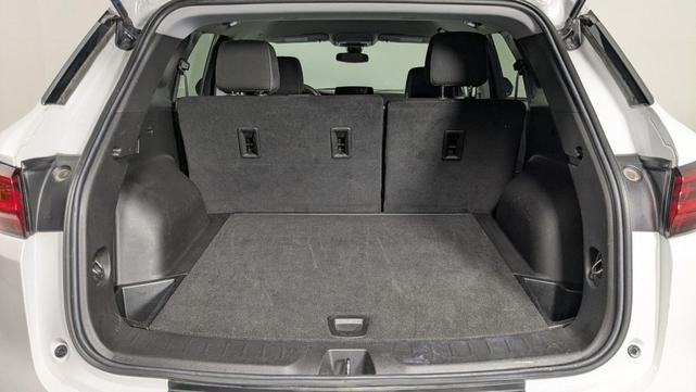 Photo of 2023 Summit White Chevrolet Blazer