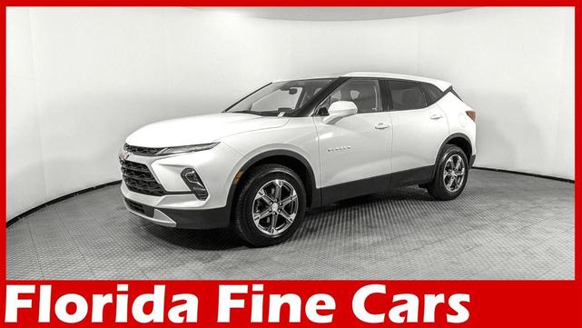Photo of 2023 Summit White Chevrolet Blazer