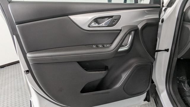 Photo of 2023 Summit White Chevrolet Blazer