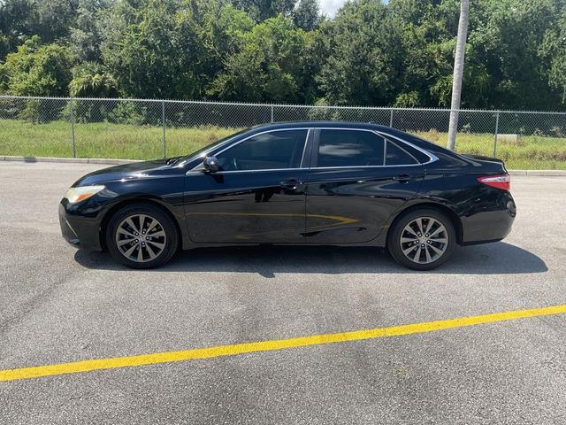 Photo of 2016 Midnight Black Metallic Toyota Camry